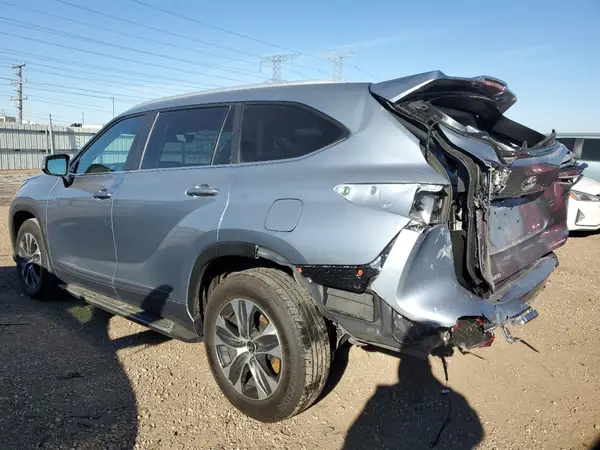 5TDKDRBH6RS532237 2024 TOYOTA HIGHLANDER - Image 2