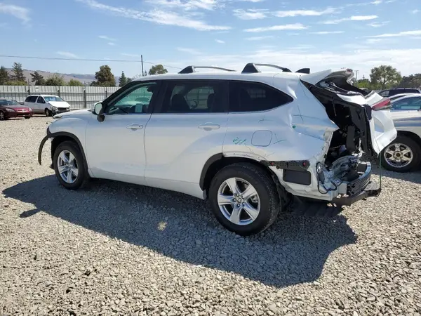 5TDKDRBH6RS541228 2024 TOYOTA HIGHLANDER - Image 2