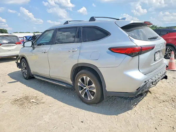 5TDKDRBH6RS549734 2024 TOYOTA HIGHLANDER - Image 2