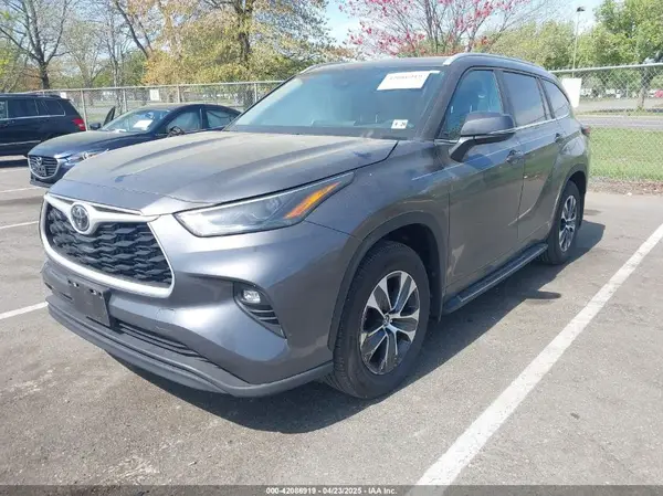 5TDKDRBH6RS552634 2024 TOYOTA HIGHLANDER - Image 2