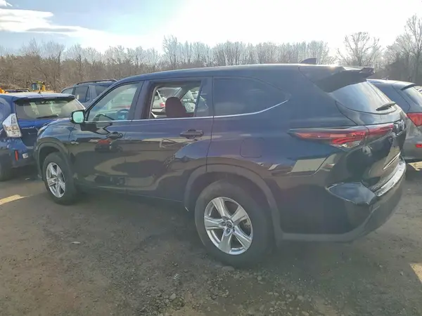 5TDKDRBH6RS562368 2024 TOYOTA HIGHLANDER - Image 2