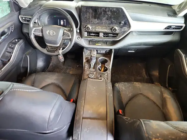 5TDKDRBH6RS564329 2024 TOYOTA HIGHLANDER - Image 8