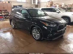 5TDKDRBH6RS566985 2024 TOYOTA HIGHLANDER