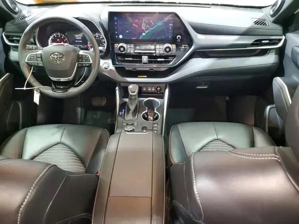 5TDKDRBH6RS569482 2024 TOYOTA HIGHLANDER - Image 8