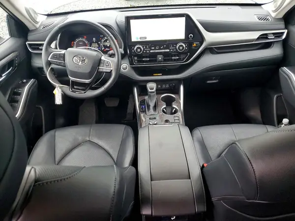 5TDKDRBH6SS578351 2025 TOYOTA HIGHLANDER - Image 8