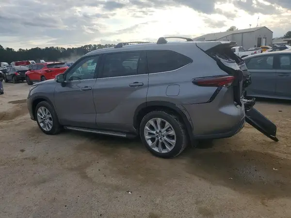 5TDKDRBH6SS585753 2025 TOYOTA HIGHLANDER - Image 2