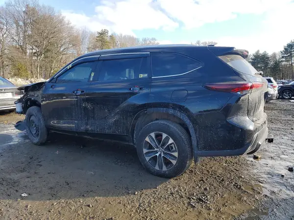 5TDKDRBH6SS590550 2025 TOYOTA HIGHLANDER - Image 2