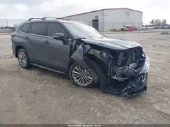 5TDKDRBH6SS592069 2025 TOYOTA HIGHLANDER