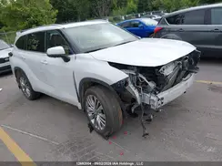 5TDKDRBH6TS596169 2026 TOYOTA HIGHLANDER