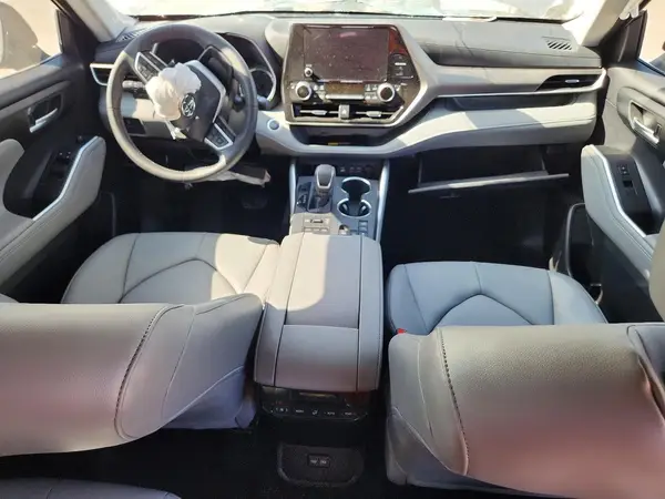 5TDKDRBH6TS598911 2026 TOYOTA HIGHLANDER - Image 8