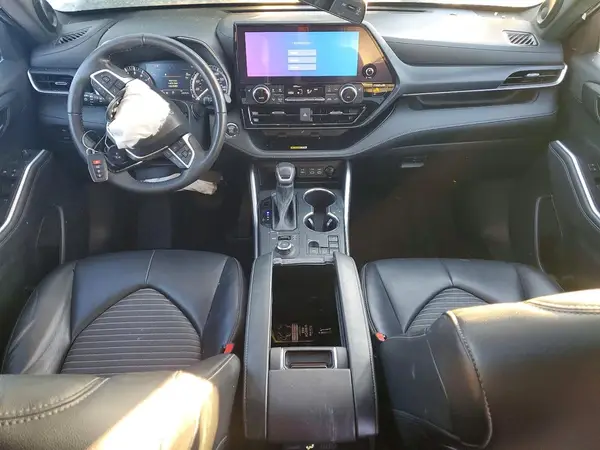 5TDKDRBH7PS000573 2023 TOYOTA HIGHLANDER - Image 8