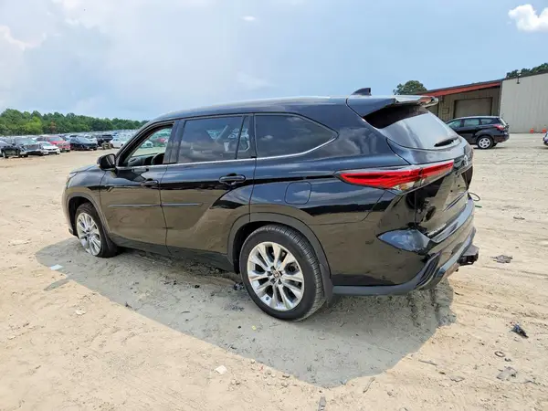 5TDKDRBH7PS006079 2023 TOYOTA HIGHLANDER - Image 2