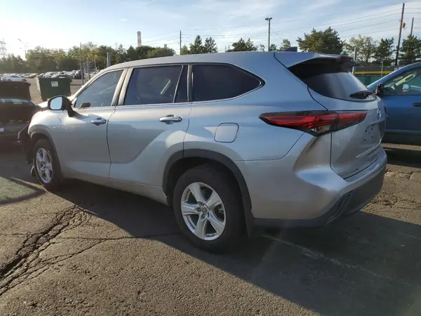 5TDKDRBH7PS019253 2023 TOYOTA HIGHLANDER - Image 2