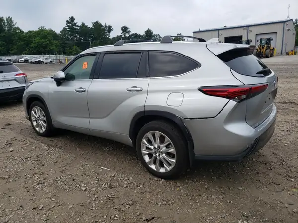 5TDKDRBH7PS025215 2023 TOYOTA HIGHLANDER - Image 2