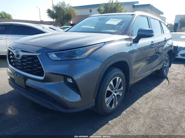 5TDKDRBH7PS033511 2023 TOYOTA HIGHLANDER - Image 2