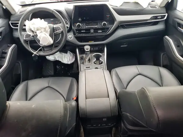 5TDKDRBH7PS038028 2023 TOYOTA HIGHLANDER - Image 8
