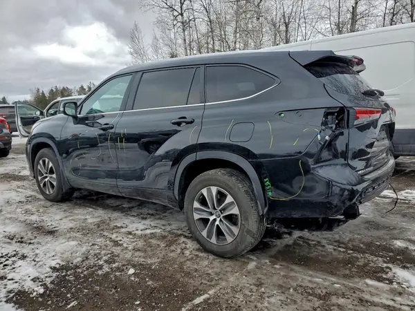 5TDKDRBH7PS501737 2023 TOYOTA HIGHLANDER - Image 2