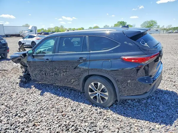5TDKDRBH7PS506999 2023 TOYOTA HIGHLANDER - Image 2