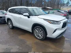 5TDKDRBH7PS508557 2023 TOYOTA HIGHLANDER