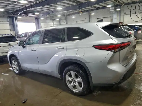 5TDKDRBH7PS515864 2023 TOYOTA HIGHLANDER - Image 2