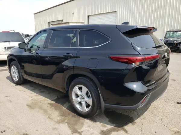 5TDKDRBH7PS517386 2023 TOYOTA HIGHLANDER - Image 2