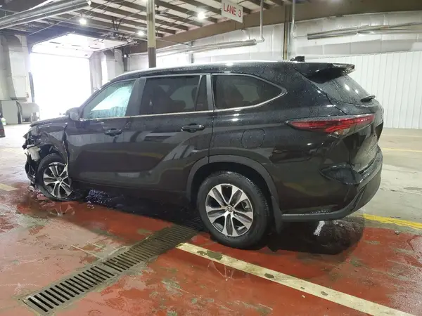 5TDKDRBH7RS539486 2024 TOYOTA HIGHLANDER - Image 2