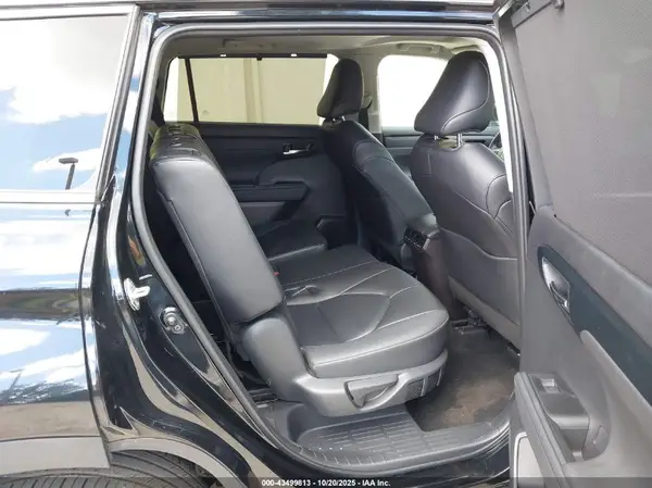 5TDKDRBH7RS540914 2024 TOYOTA HIGHLANDER - Image 8