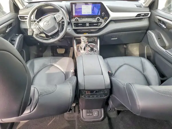 5TDKDRBH7RS542582 2024 TOYOTA HIGHLANDER - Image 8