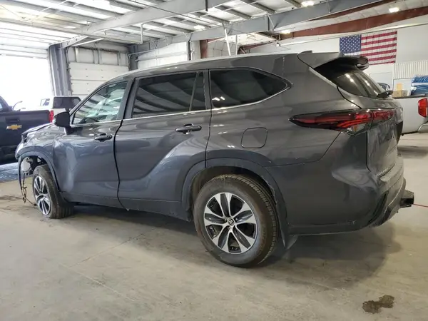 5TDKDRBH7RS570947 2024 TOYOTA HIGHLANDER - Image 2