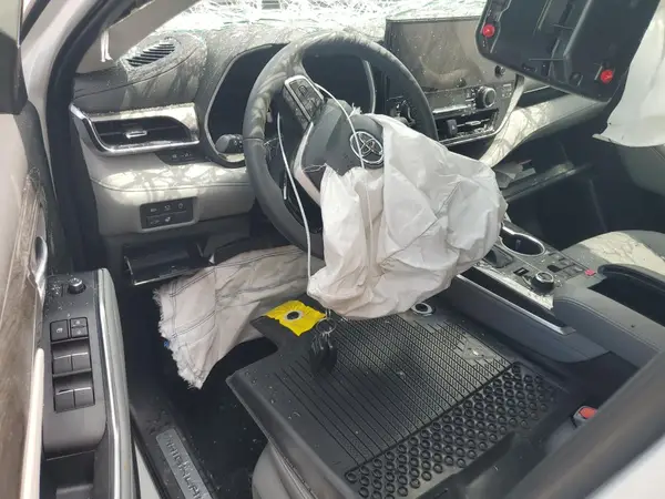 5TDKDRBH7SS09B065 2025 TOYOTA HIGHLANDER - Image 8