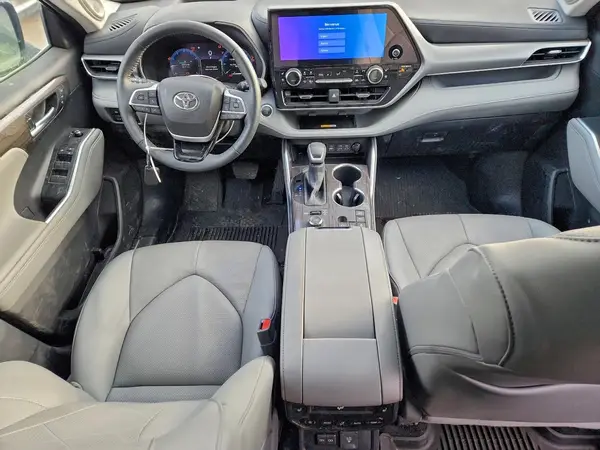 5TDKDRBH7SS577080 2025 TOYOTA HIGHLANDER - Image 8