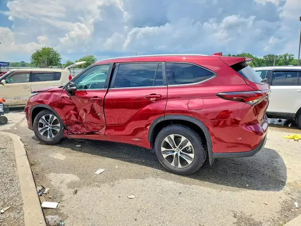 5TDKDRBH7SS579458 2025 TOYOTA HIGHLANDER - Image 2