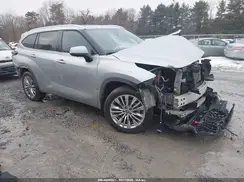 5TDKDRBH7SS582554 2025 TOYOTA HIGHLANDER
