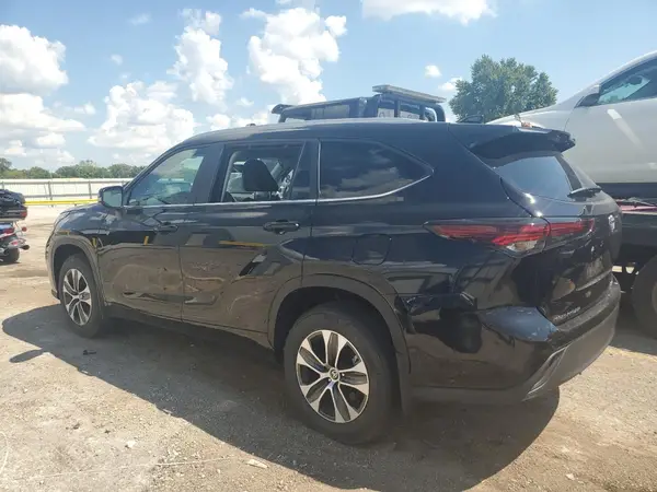 5TDKDRBH7SS586104 2025 TOYOTA HIGHLANDER - Image 2