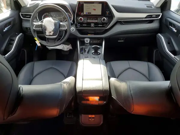 5TDKDRBH7SS588855 2025 TOYOTA HIGHLANDER - Image 8