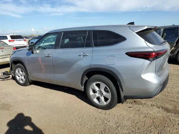 5TDKDRBH8PS000646 2023 TOYOTA HIGHLANDER - Image 2