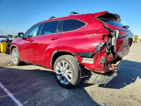 5TDKDRBH8PS001893 2023 TOYOTA HIGHLANDER - Image 2