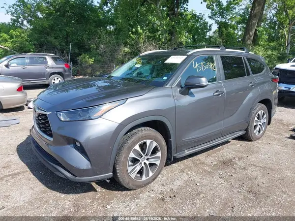 5TDKDRBH8PS008021 2023 TOYOTA HIGHLANDER - Image 2
