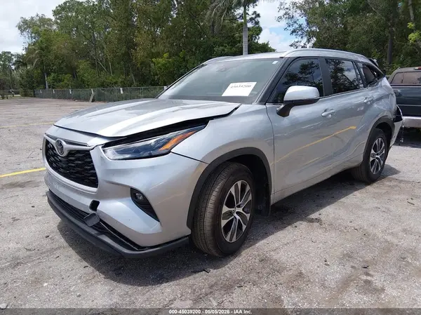 5TDKDRBH8PS016247 2023 TOYOTA HIGHLANDER - Image 2