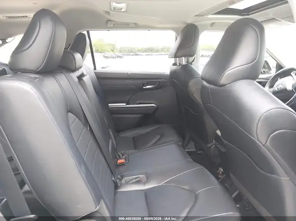 5TDKDRBH8PS016247 2023 TOYOTA HIGHLANDER - Image 8
