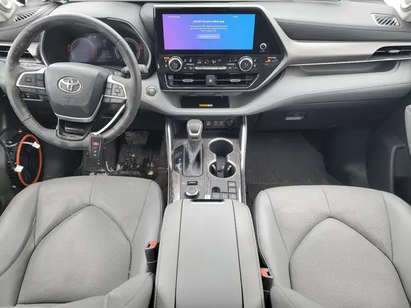 5TDKDRBH8PS017575 2023 TOYOTA HIGHLANDER - Image 8