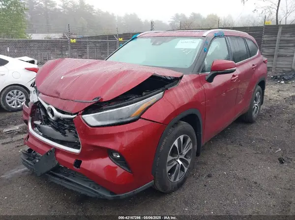 5TDKDRBH8PS021965 2023 TOYOTA HIGHLANDER - Image 2
