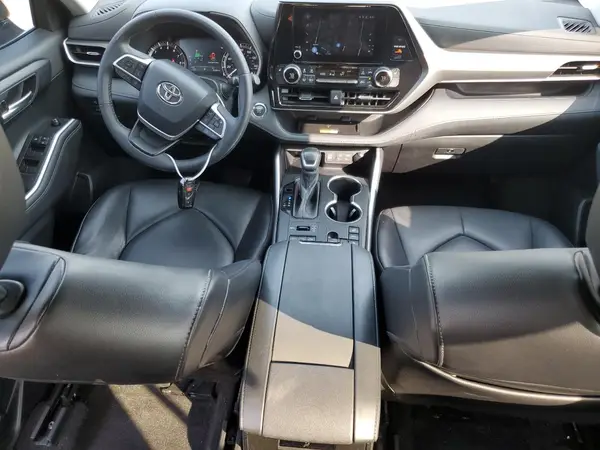 5TDKDRBH8PS030133 2023 TOYOTA HIGHLANDER - Image 8