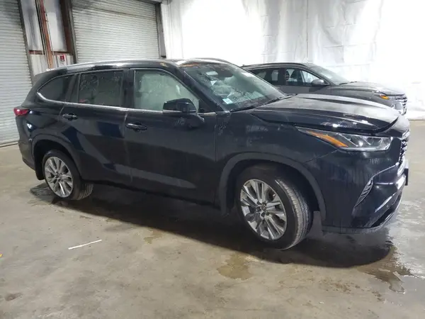 2023 TOYOTA HIGHLANDER COPART lot 54046485 auction photo 4
