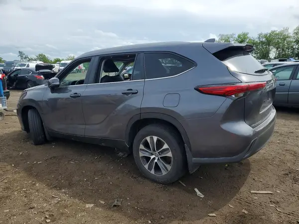 5TDKDRBH8PS041598 2023 TOYOTA HIGHLANDER - Image 2