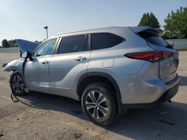 5TDKDRBH8PS045036 2023 TOYOTA HIGHLANDER - Image 2