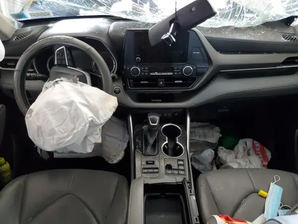 5TDKDRBH8PS045036 2023 TOYOTA HIGHLANDER - Image 8