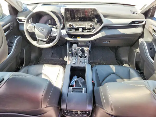 5TDKDRBH8PS046705 2023 TOYOTA HIGHLANDER - Image 8