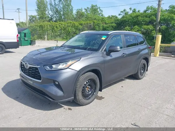 5TDKDRBH8PS501892 2023 TOYOTA HIGHLANDER - Image 2