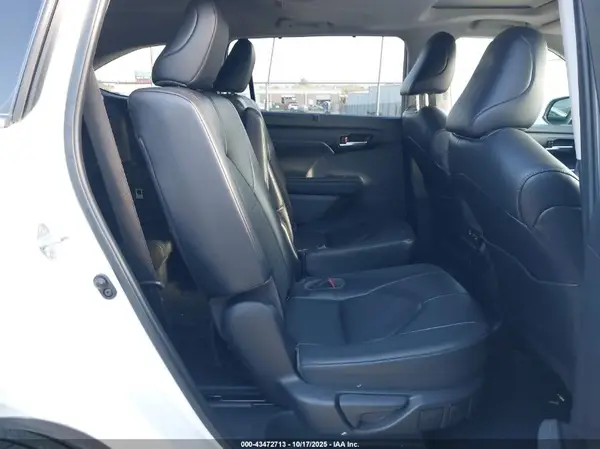 5TDKDRBH8PS508213 2023 TOYOTA HIGHLANDER - Image 8